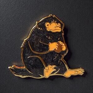 Fantastic Beasts Niffler Pin Gold Tone Enamel Large Size Collectible